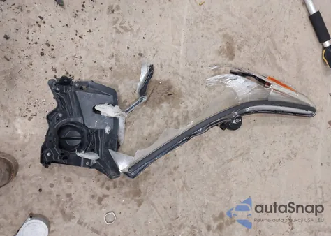 2017 Toyota Highlander Le z USA, uszkodzony, nr VIN 5TDBZRFH1HS430502